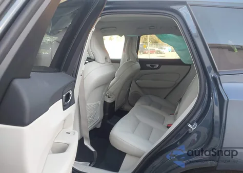 2024 Volvo Xc60 Recharge Plug-In Hybrid T8 Plus Dark Theme from USA, damaged, VIN YV4H60DL9R1755089